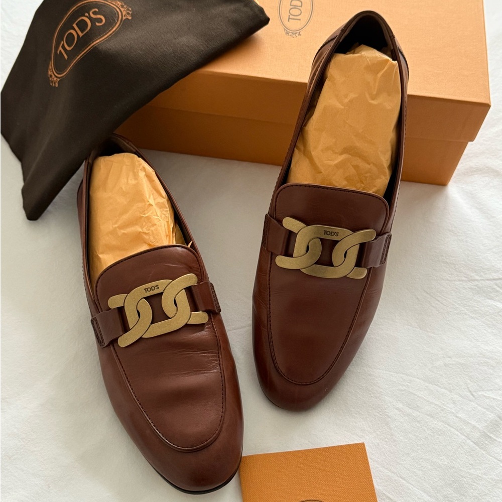 Tod's Brown Leather Loafers with Gold Hardware
